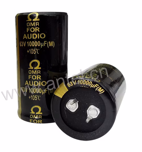 Электронные источники питания с высоковольтным конденсатором защелкивающегося типа